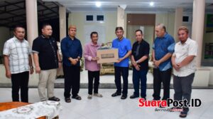 Silaturahmi Nelson ke Saipul, Pemda Pohuwato Dapat Bantuan Notebook