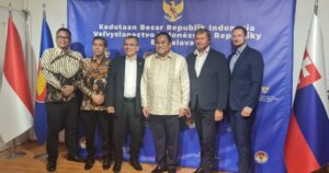 Gobel Ajak Industri Pupuk Organik Eropa Investasi di Indonesia