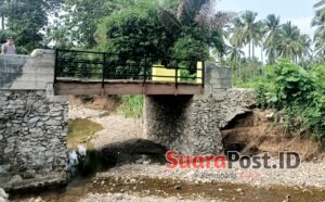 Jembatan Desa Dambalo Rusak, Kadis PUPR Telepon Kontraktor: Segera Diperbaiki!