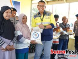 Sinergi untuk Sesama: Brimob dan Pani Gold Mine Ringankan Beban Warga Hulawa