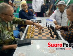 Tak Hanya di Pemerintahan, Wabup dan Ketua DPRD Pohuwato Adu Kecerdasan di Arena Catur