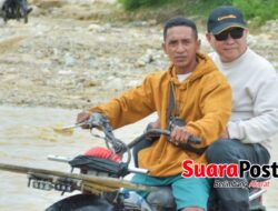 Naik Ojek Tembus Sungai dan Lumpur, Ketua DPRD Pohuwato Perjuangkan Akses Penambang