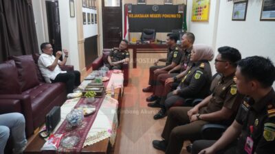 Syarif Mbuinga Gagas “Jaksa Jaga Guru”, Kejari Marisa Sambut Positif