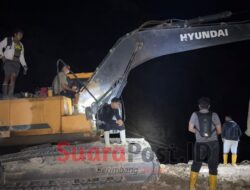 Operator Kabur, Excavator Tertinggal: Polisi Amankan Alat Berat di Hulawa