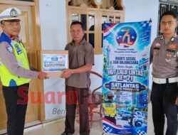 HUT Lalu Lintas ke-71, Satlantas Pohuwato Tebar Kepedulian ke Dua Desa